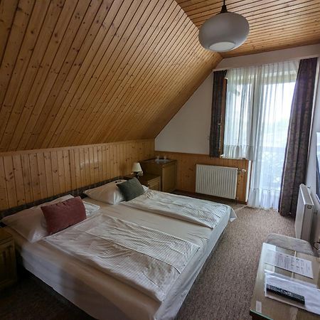 Gruendner Vendeghaz Bed & Breakfast Siófok Exterior foto
