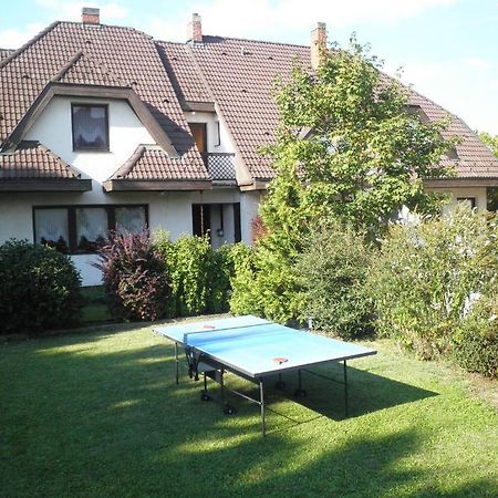 Gruendner Vendeghaz Bed & Breakfast Siófok Exterior foto