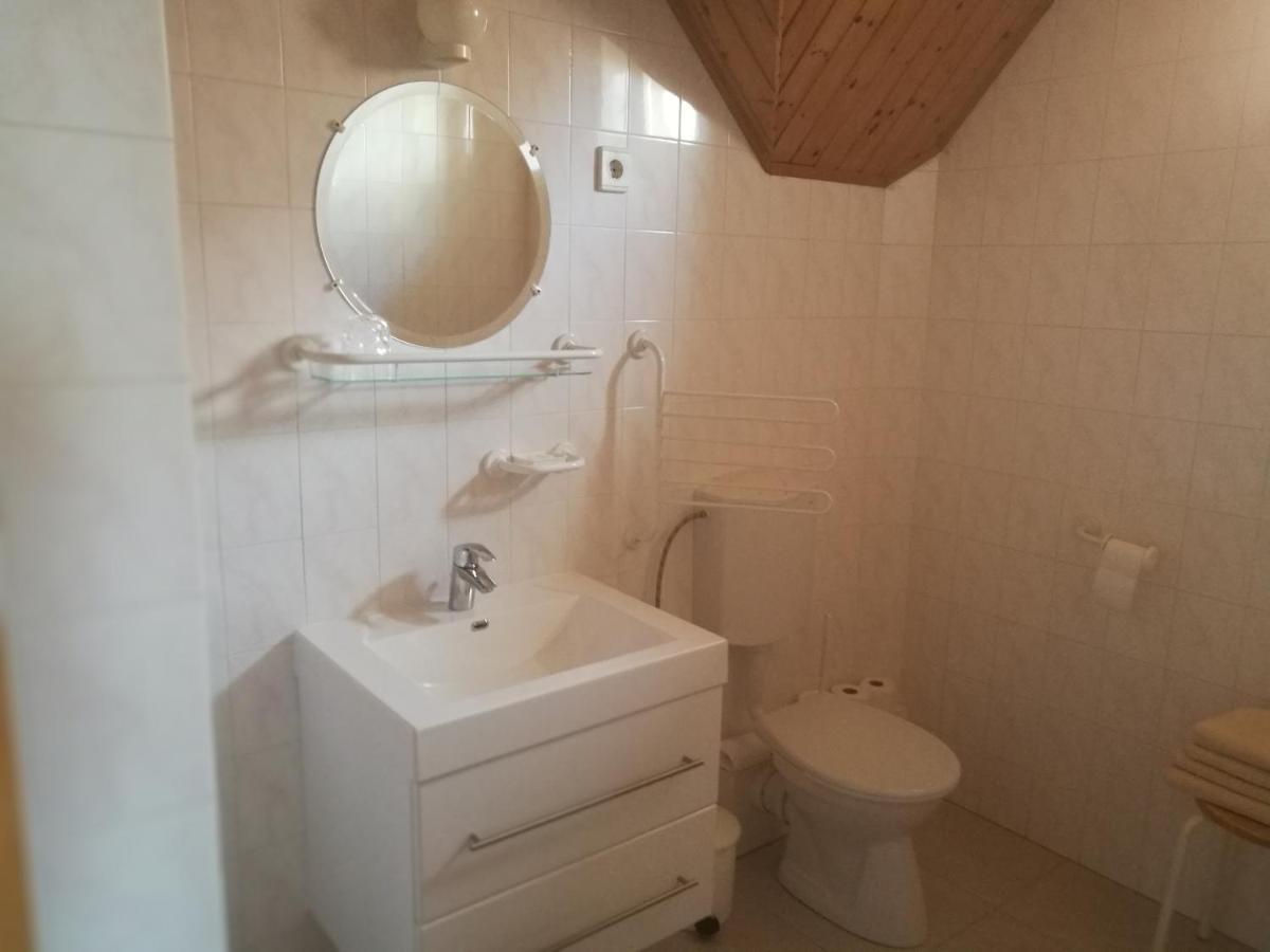 Gruendner Vendeghaz Bed & Breakfast Siófok Exterior foto