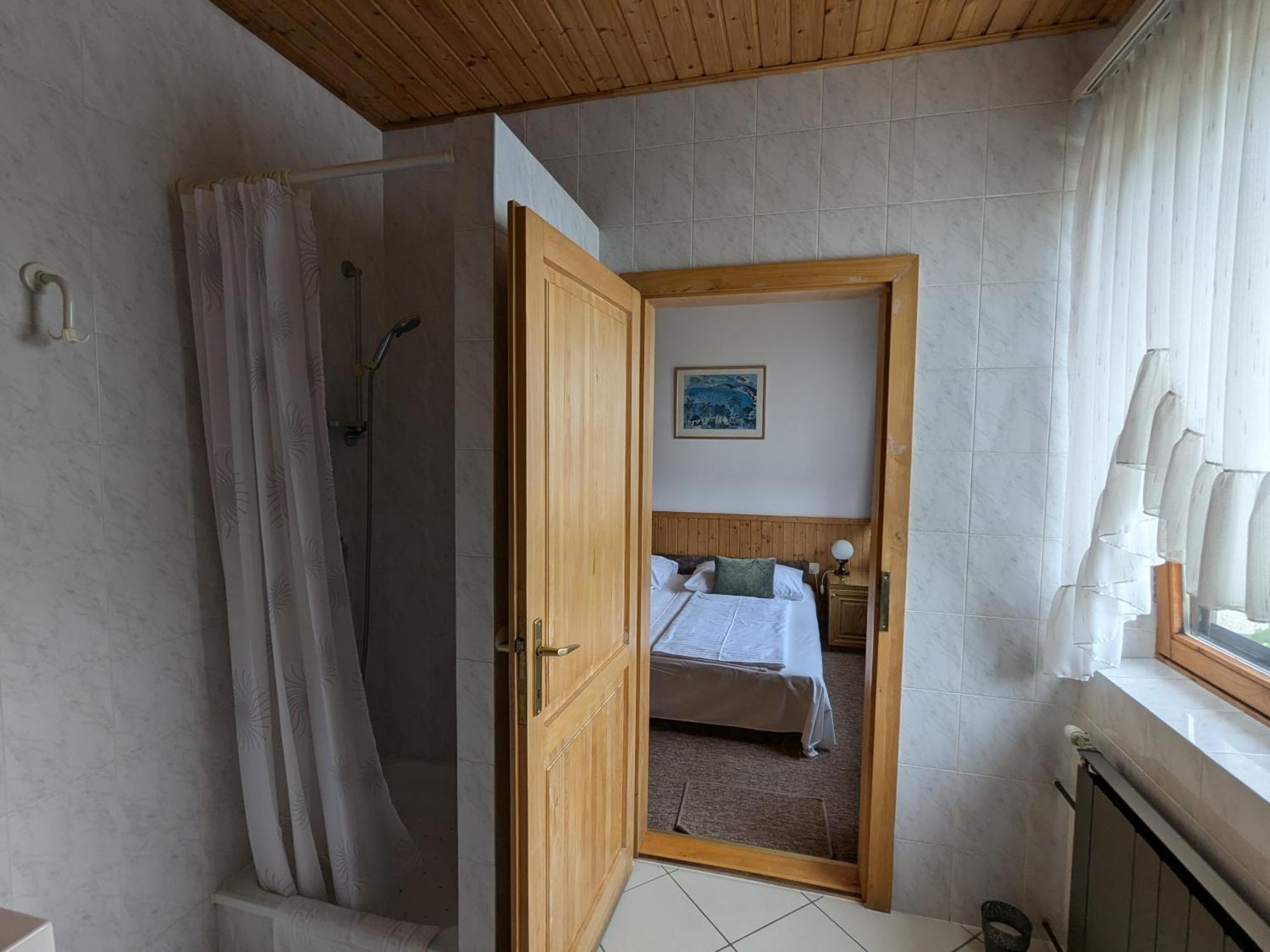 Gruendner Vendeghaz Bed & Breakfast Siófok Exterior foto