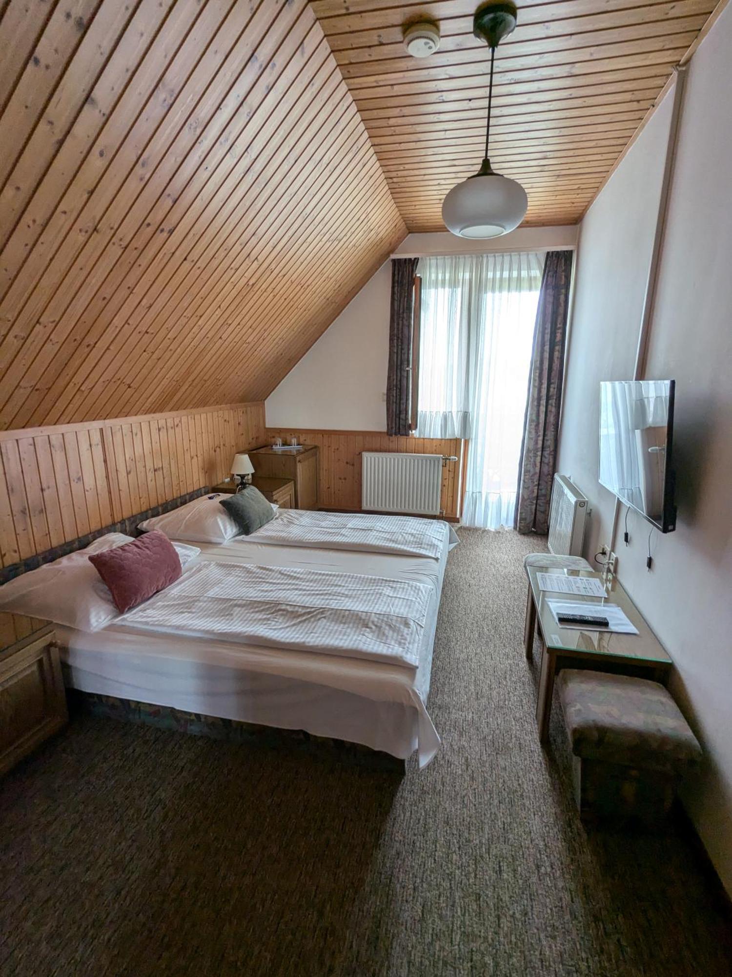 Gruendner Vendeghaz Bed & Breakfast Siófok Exterior foto